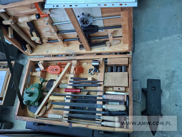 Zestaw ślusarsko-kowalski nr XI-14 - pakiet zawierający 6 kpl. (z częściowym wyposażeniem) 